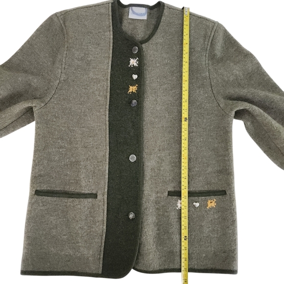 BURGFRIED Vintage Austrian Boiled Wool Cardigan  Green/Olive Embroidery  Size 38 - Picture 12 of 13